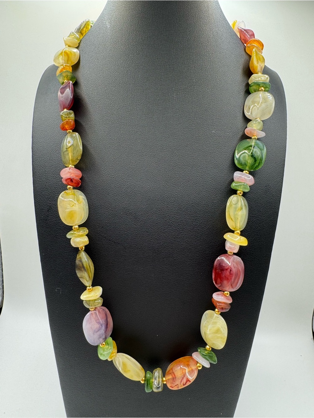 Vintage Lucite Multi-Color Swirled Marbled Beaded Necklace